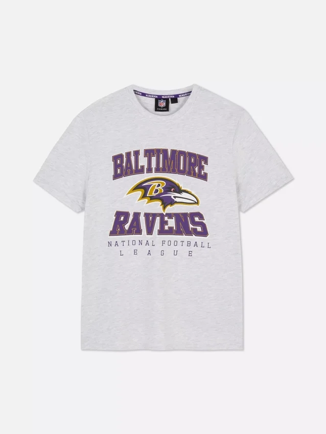 Camisas com logótipo dos Baltimore Ravens da NFL