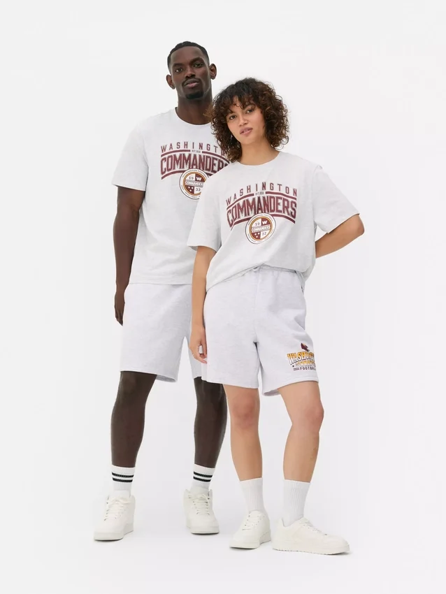 Camisas com logótipo dos Washington Commanders da NFL