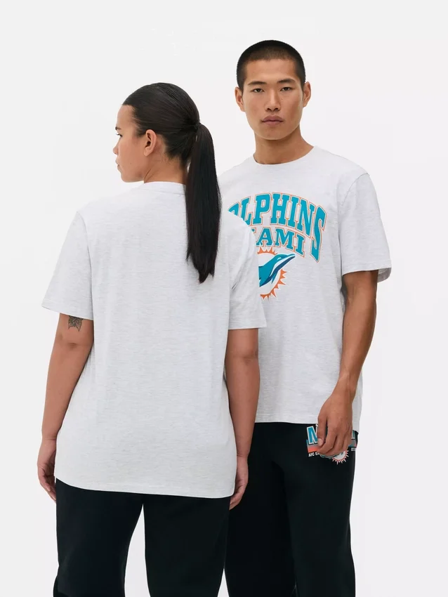 Camisas com o logótipo dos Miami Dolphins da NFL