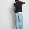 Camisas com textura em favo de mel