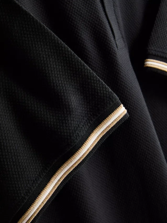 Camisas com textura em favo de mel