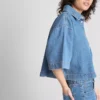 Camisas curtas e largas em ganga de algodão