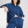 Camisas de ganga de algodão com corte descontraído e botões