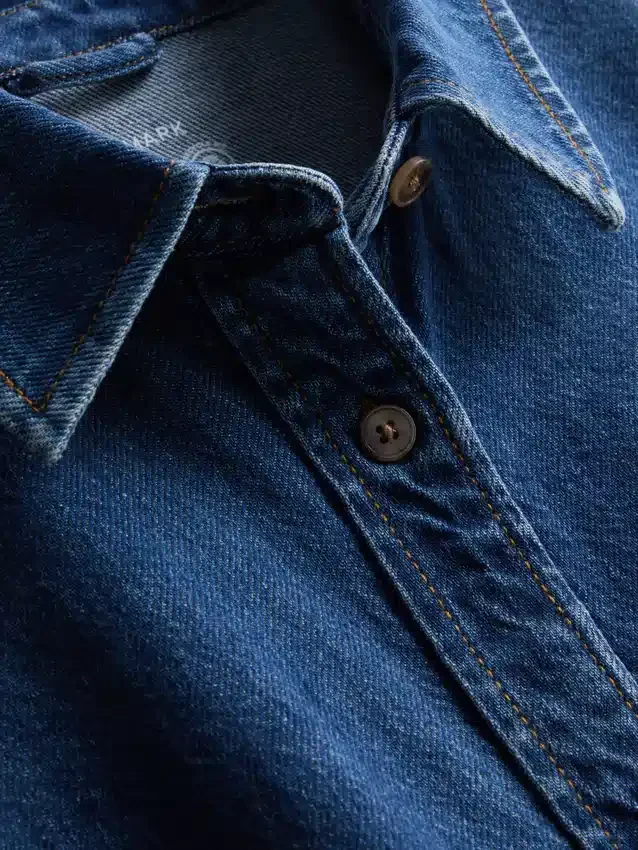 Camisas de ganga de algodão com corte descontraído e botões