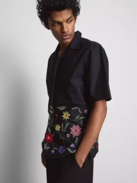 Camisas de manga curta bordadas
