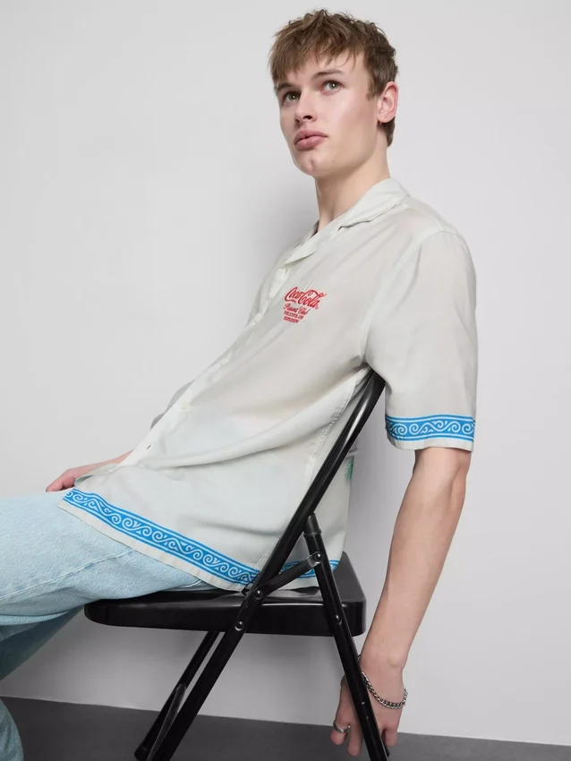 Camisas de manga curta Coca-Cola