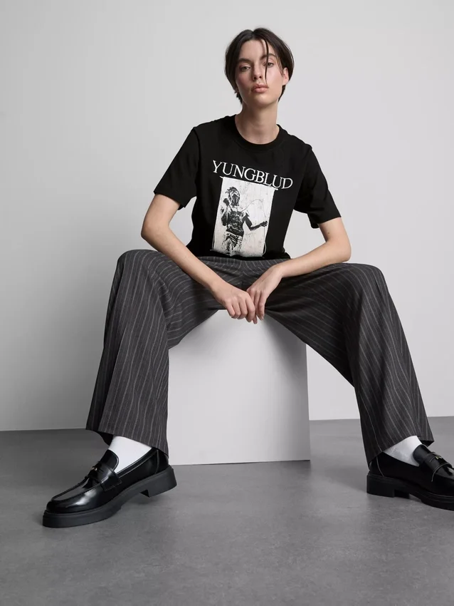 Camisas de manga curta com grafismo Yungblud