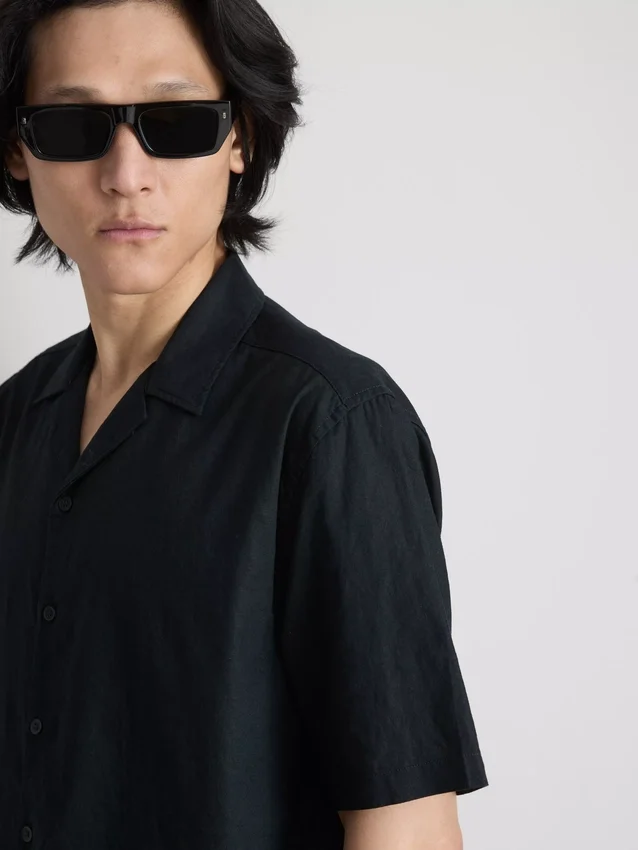 Camisas de manga curta em mistura de linho