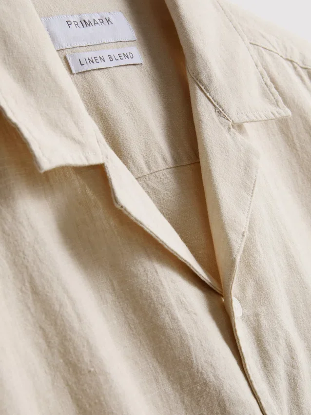 Camisas de manga curta em mistura de linho