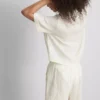 Camisas de praia em algodão bordadas com miçangas da Paula Echevarría