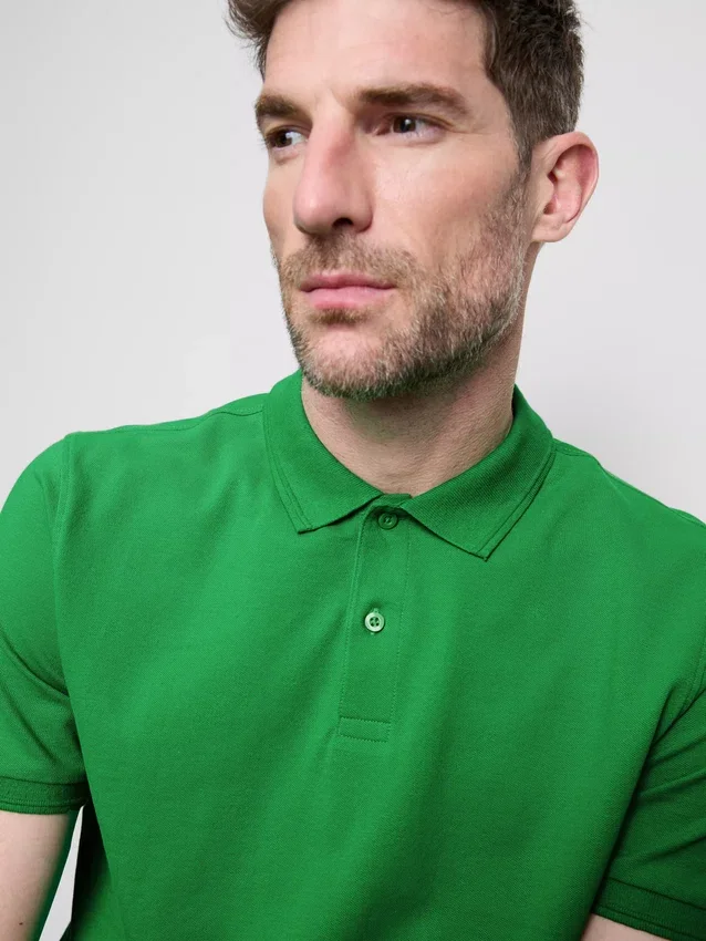 Camisas elásticas Essential