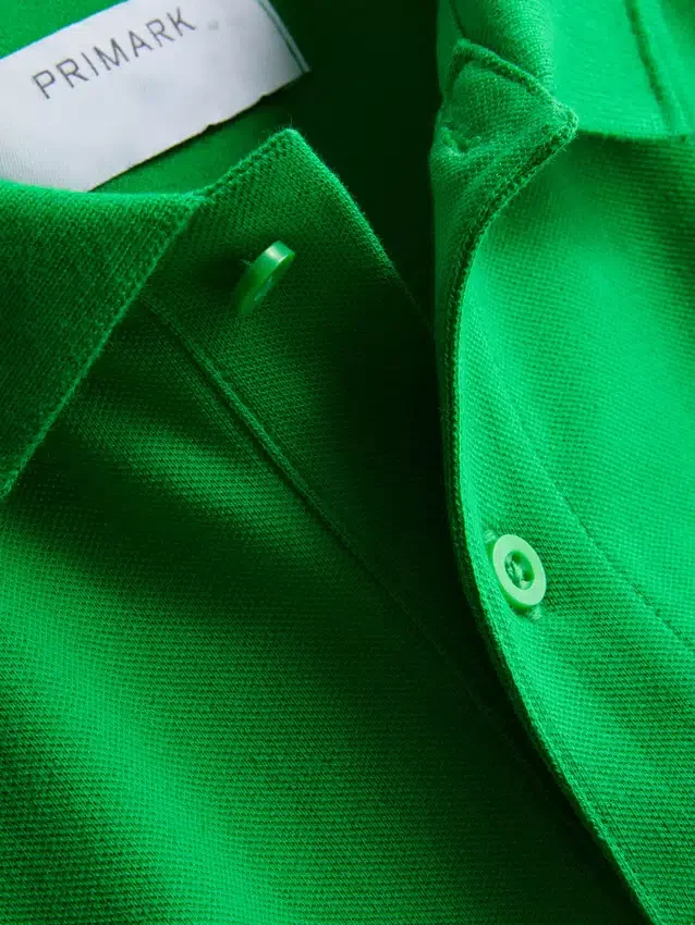 Camisas elásticas Essential