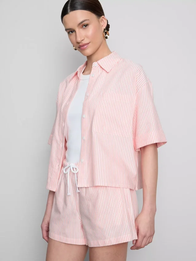 Camisas oxford curtas, de corte quadrado e manga curta