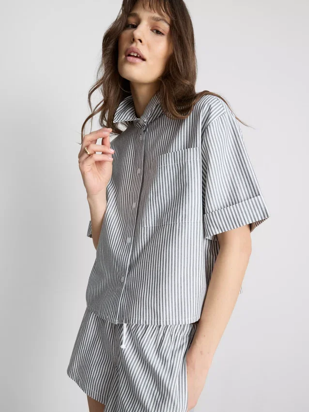 Camisas oxford curtas, de corte quadrado e manga curta