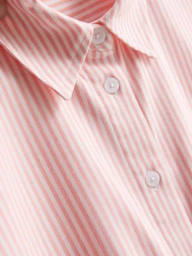 Camisas oxford curtas, de corte quadrado e manga curta