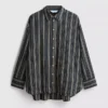 Camisas às riscas de corte descontraído