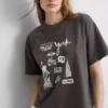 Camiseta gráfica de algodão com corte largo