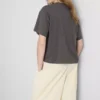 Camiseta gráfica de algodão com corte largo