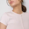Camisola com botões, em malha canelada rica em algodão