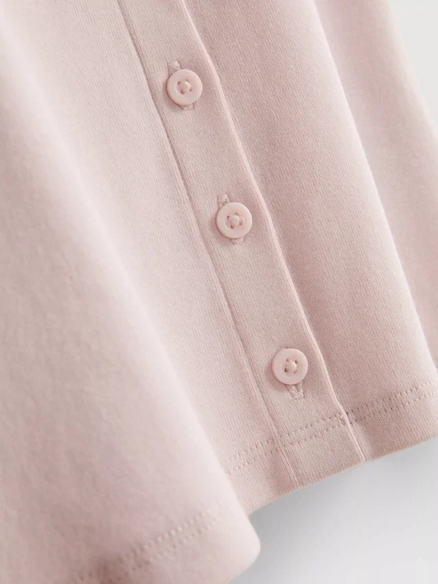 Camisola com botões, em malha canelada rica em algodão