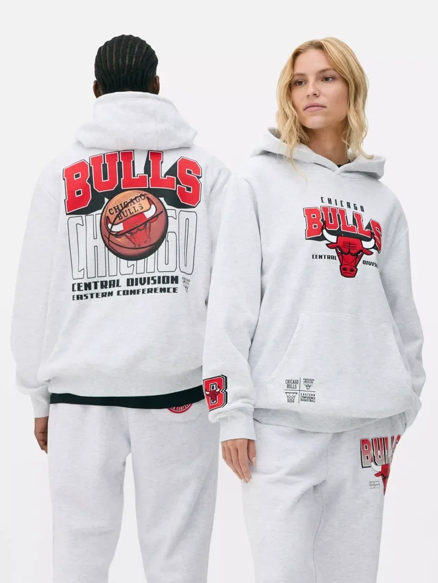 Camisola com capuz com o logótipo dos Chicago Bulls da NBA