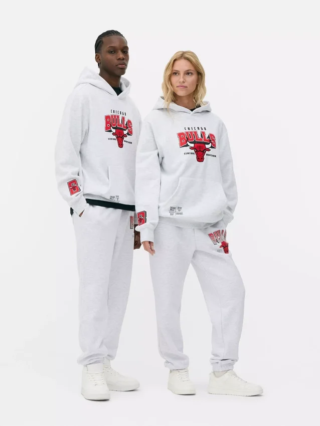 Camisola com capuz com o logótipo dos Chicago Bulls da NBA