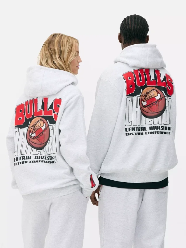 Camisola com capuz com o logótipo dos Chicago Bulls da NBA