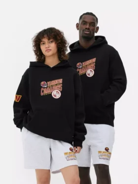 Camisola com capuz com o logótipo dos Washington Commanders da NFL