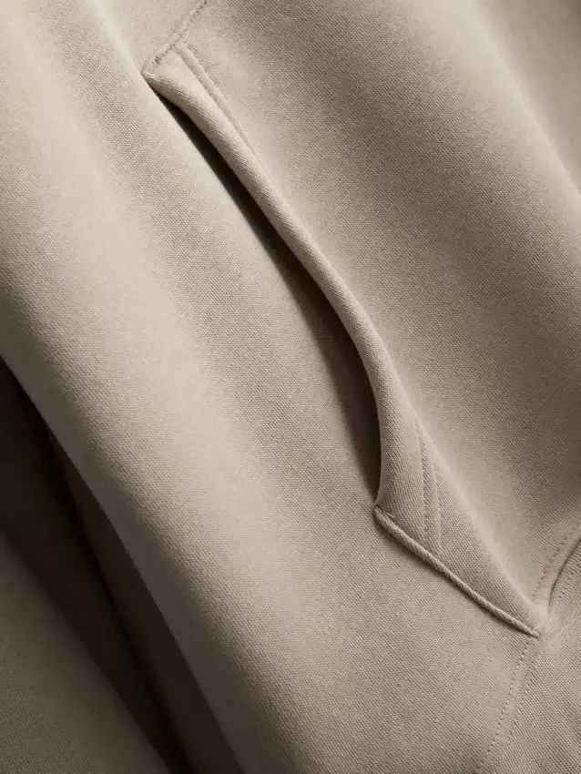 Camisola com capuz e cordão Essential