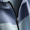 Camisola com capuz e fecho de correr