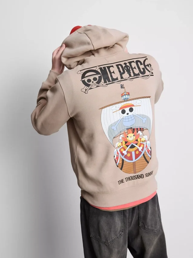 Camisola com capuz «One Piece Thousand Sunny»