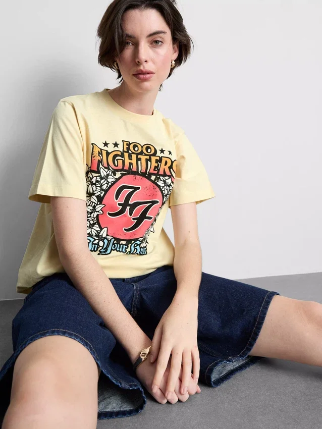 Camisola com estampado do álbum dos Foo Fighters