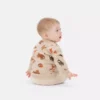 Camisola com gola redonda e animais da floresta