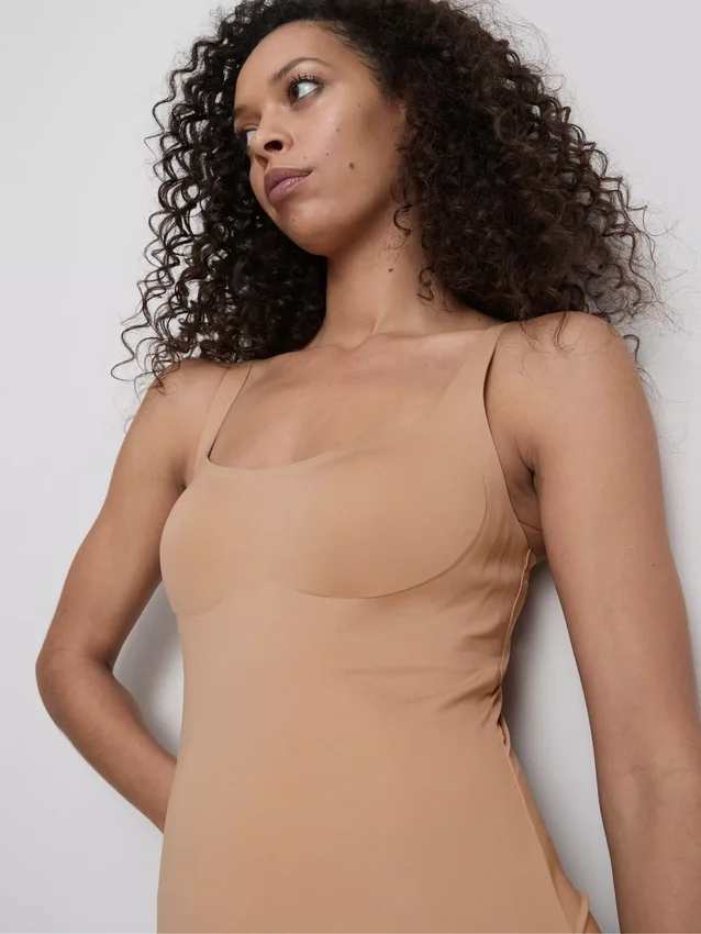 Camisola com sutiã incorporado sem costuras