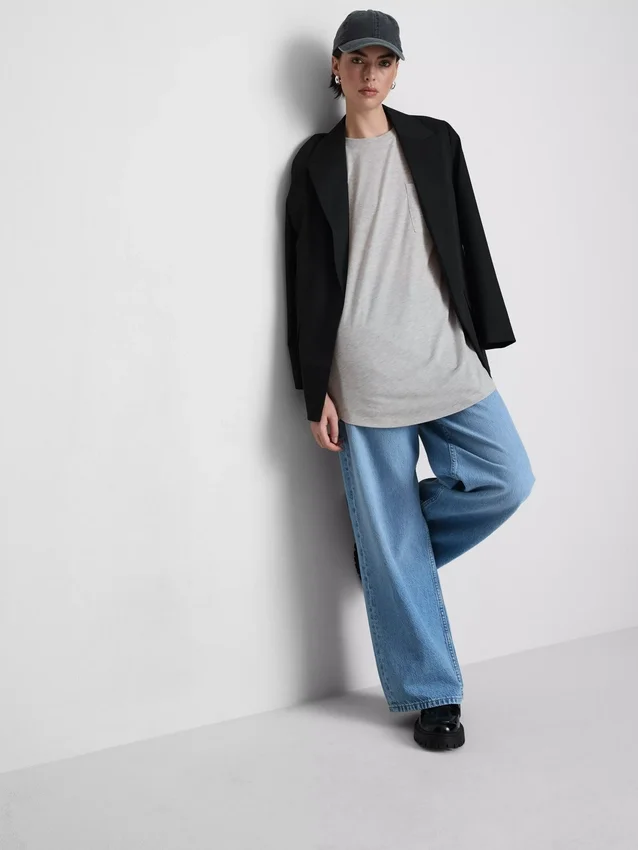 Camisola comprida com bolso de remendo