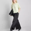 Camisola de algodão com gola redonda e corte largo