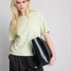 Camisola de algodão com gola redonda e corte largo