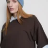 Camisola de algodão com gola redonda e corte largo