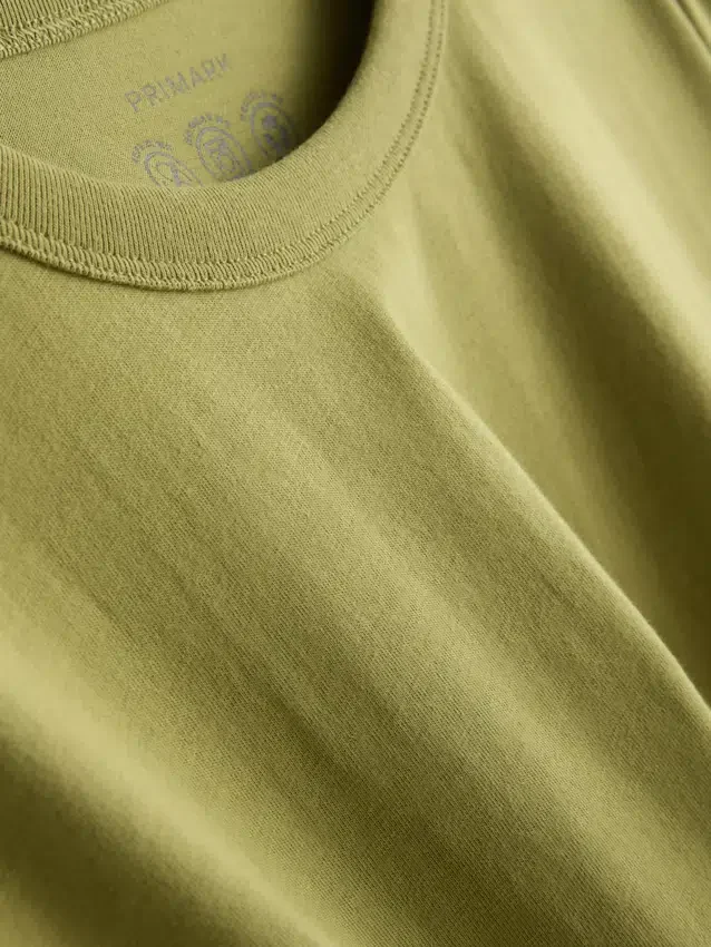 Camisola de algodão com gola redonda e corte largo