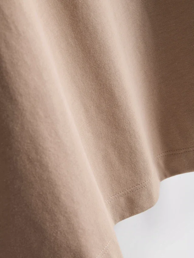 Camisola de algodão com gola redonda e corte largo