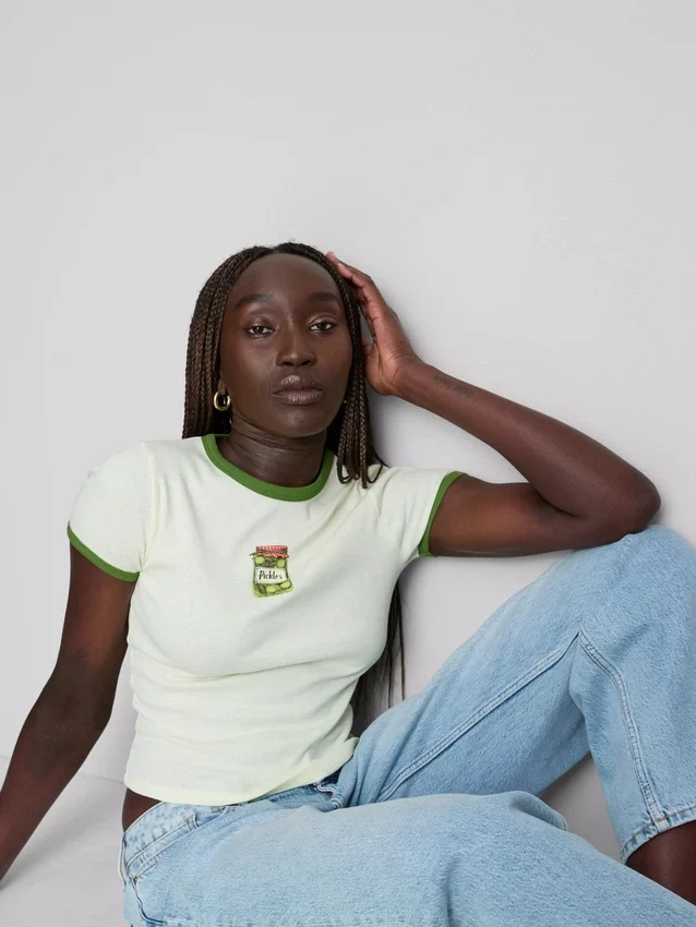 Camisola de bebé em algodão estampado com gola em anel