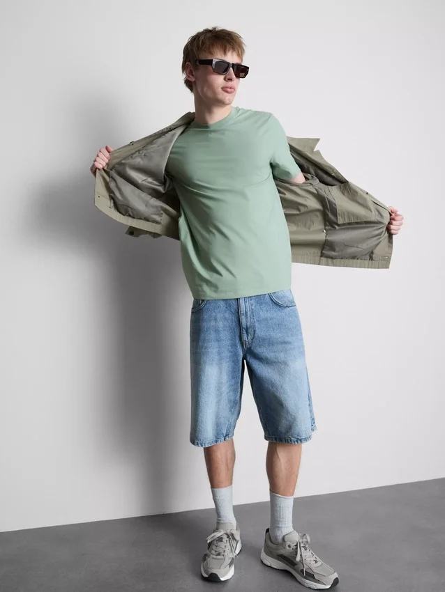 Camisola de corte justo e elástica