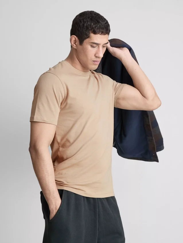 Camisola de corte justo e elástica