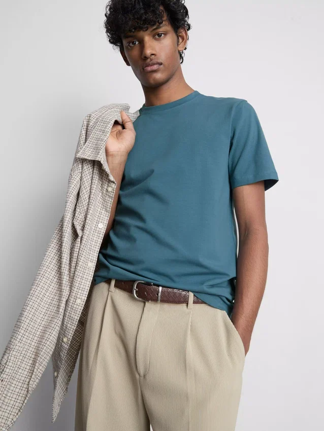 Camisola de corte justo e elástica