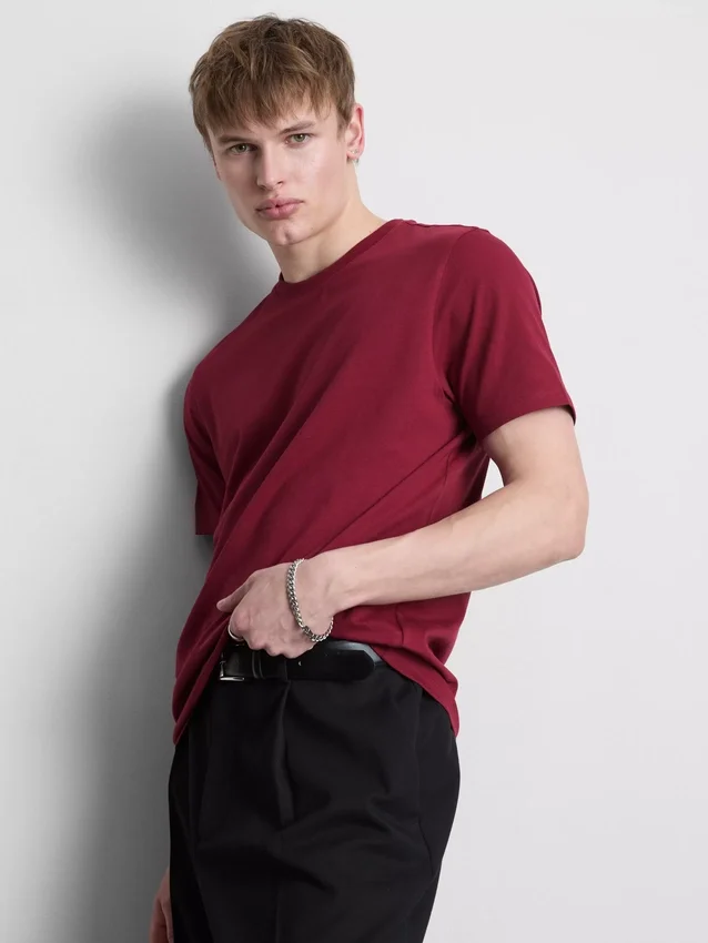 Camisola de corte justo e elástica