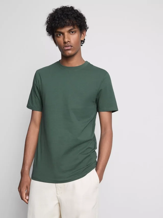Camisola de corte justo e elástica