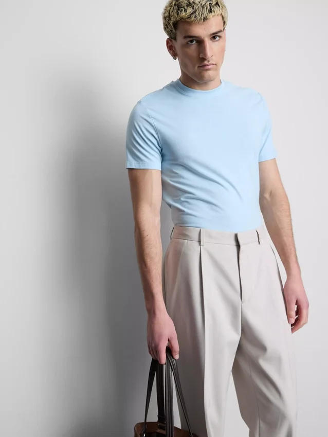 Camisola de corte justo e elástica