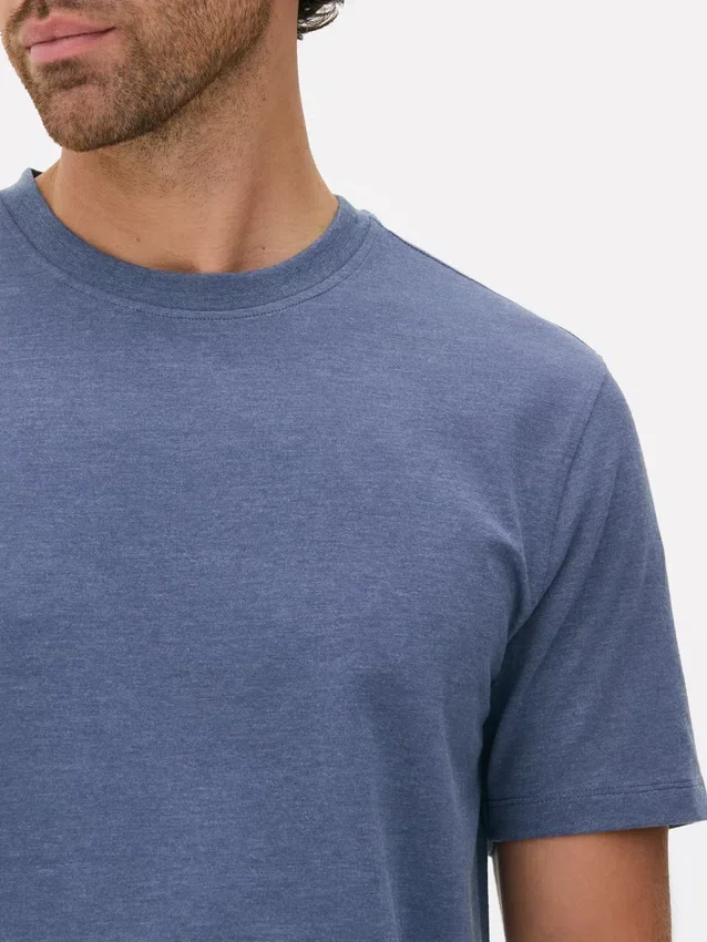 Camisola de corte justo e elástica