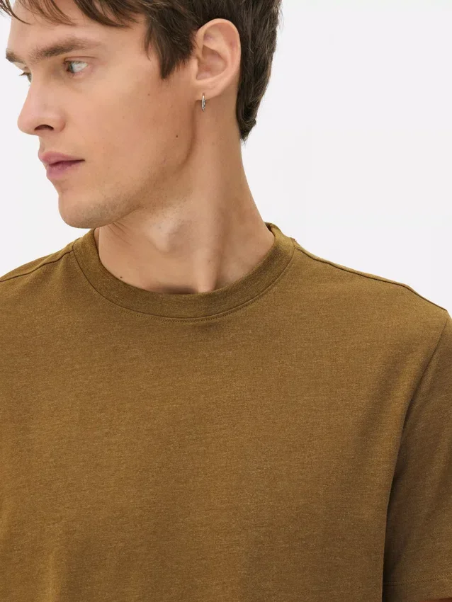 Camisola de corte justo e elástica