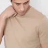 Camisola de corte justo e elástica